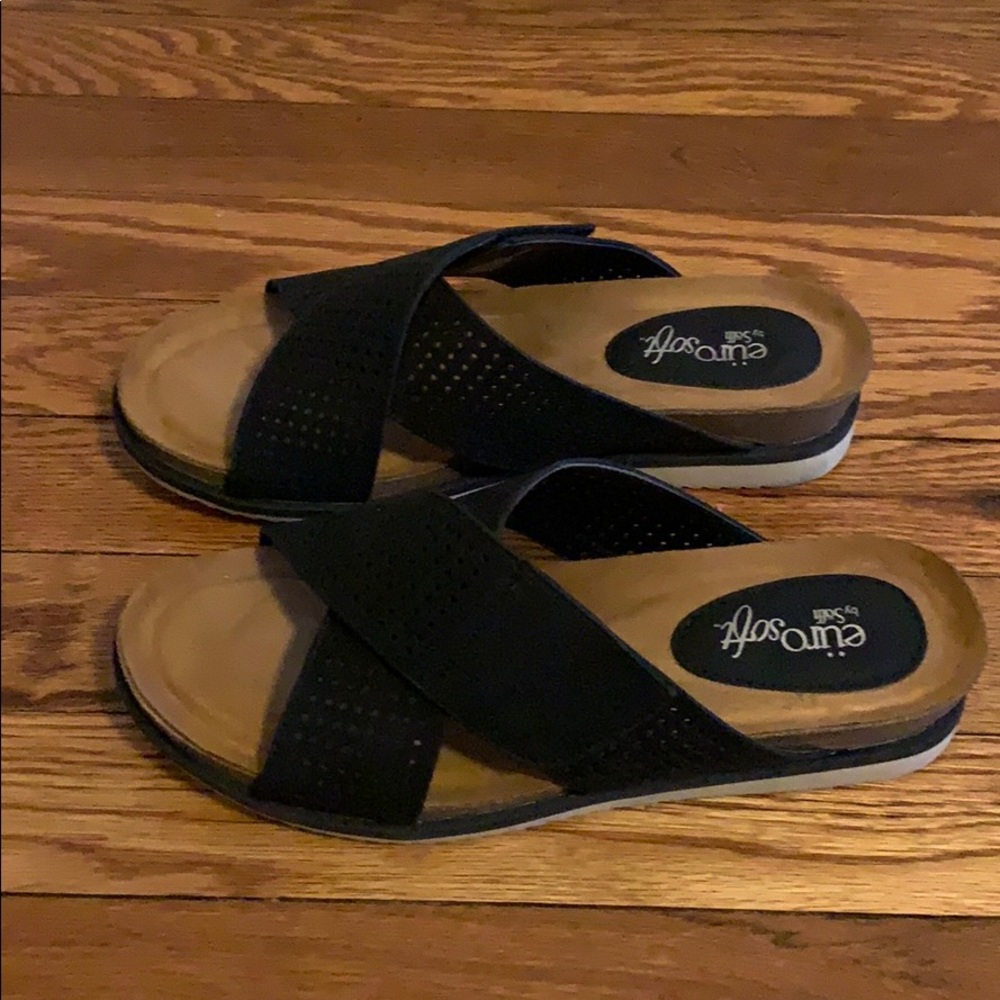 Black comfort slides